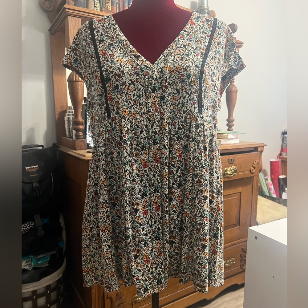 VanessaVirgina Floral V-Neck Button-up Top